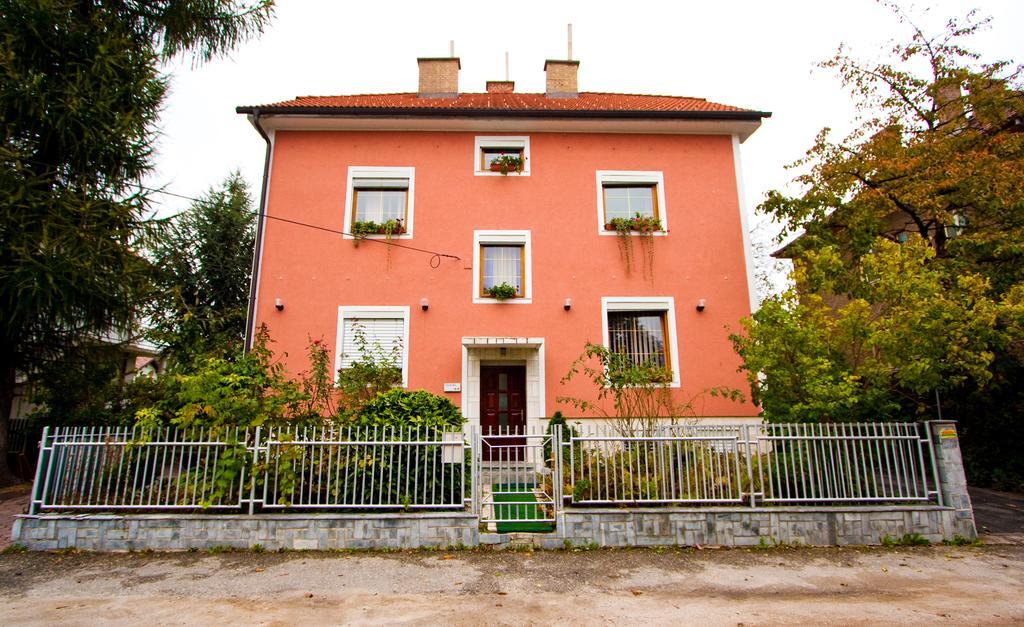 Guest House Pikapolonca Maribor Exterior photo