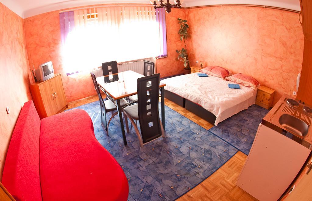 Guest House Pikapolonca Maribor Room photo