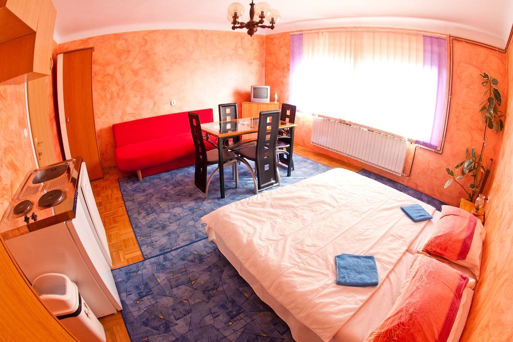 Guest House Pikapolonca Maribor Room photo