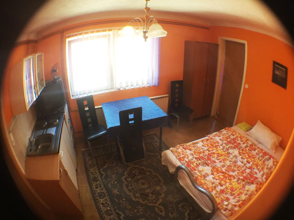 Guest House Pikapolonca Maribor Exterior photo