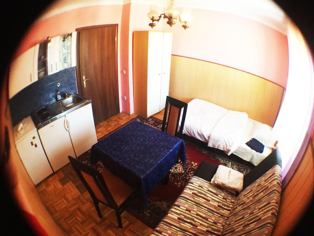 Guest House Pikapolonca Maribor Exterior photo