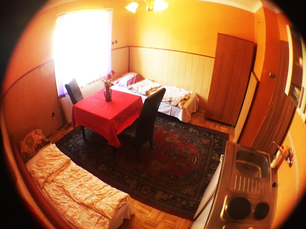 Guest House Pikapolonca Maribor Exterior photo